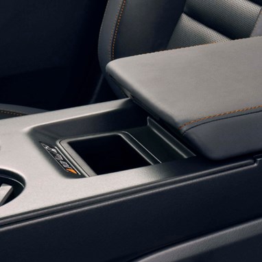 2026 Honda Prologue Elite interior, featuring the phone charger.